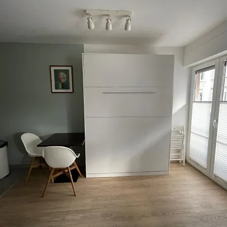 アパート Close From Train Station And Shops