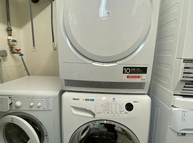 Close From Train Station And Shops