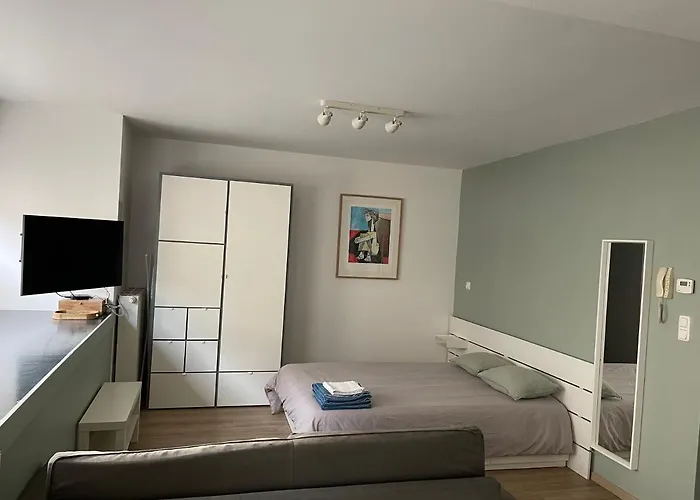 Close From Train Station And Shops